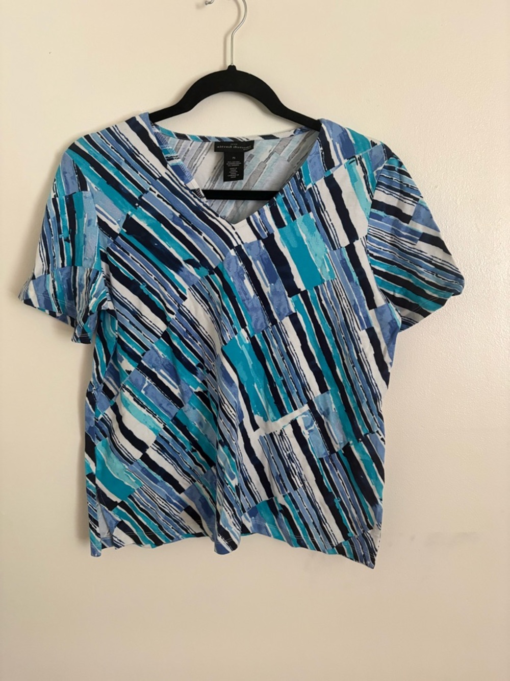 Alfred Dunner Blue and White Abstract Stripe V-Neck Short Sleeve Top